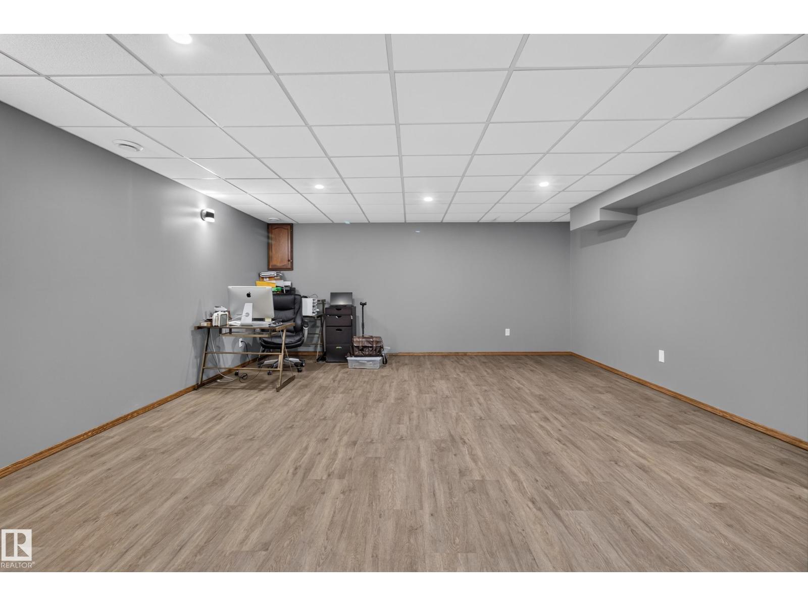#14 51149 RGE ROAD 231 - 32