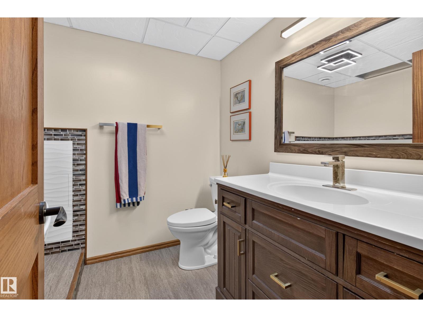 #14 51149 RGE ROAD 231 - 34