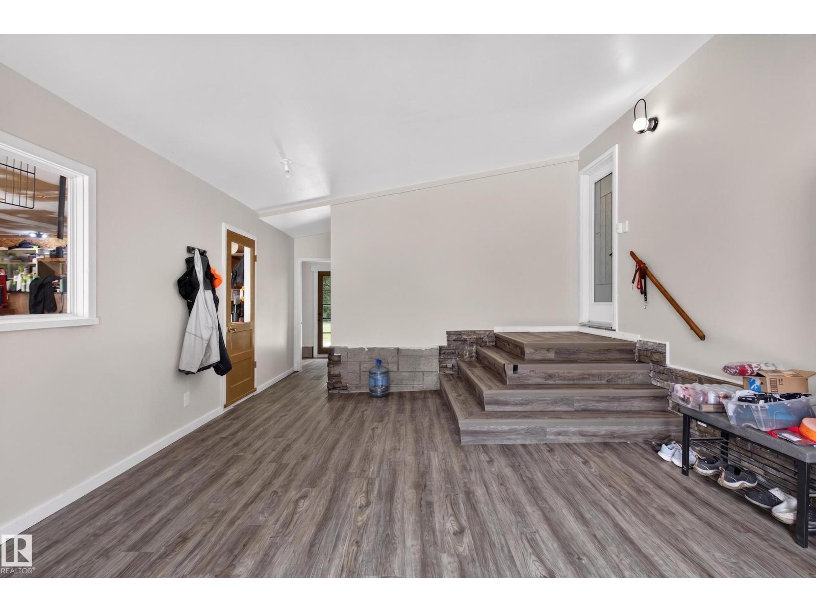 #14 51149 RGE ROAD 231 - 54