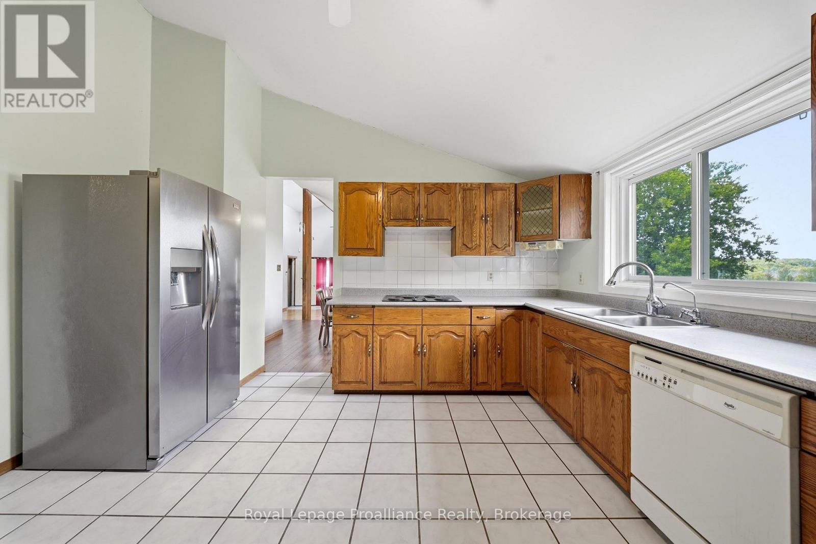 555 BETHEL ROAD - 11