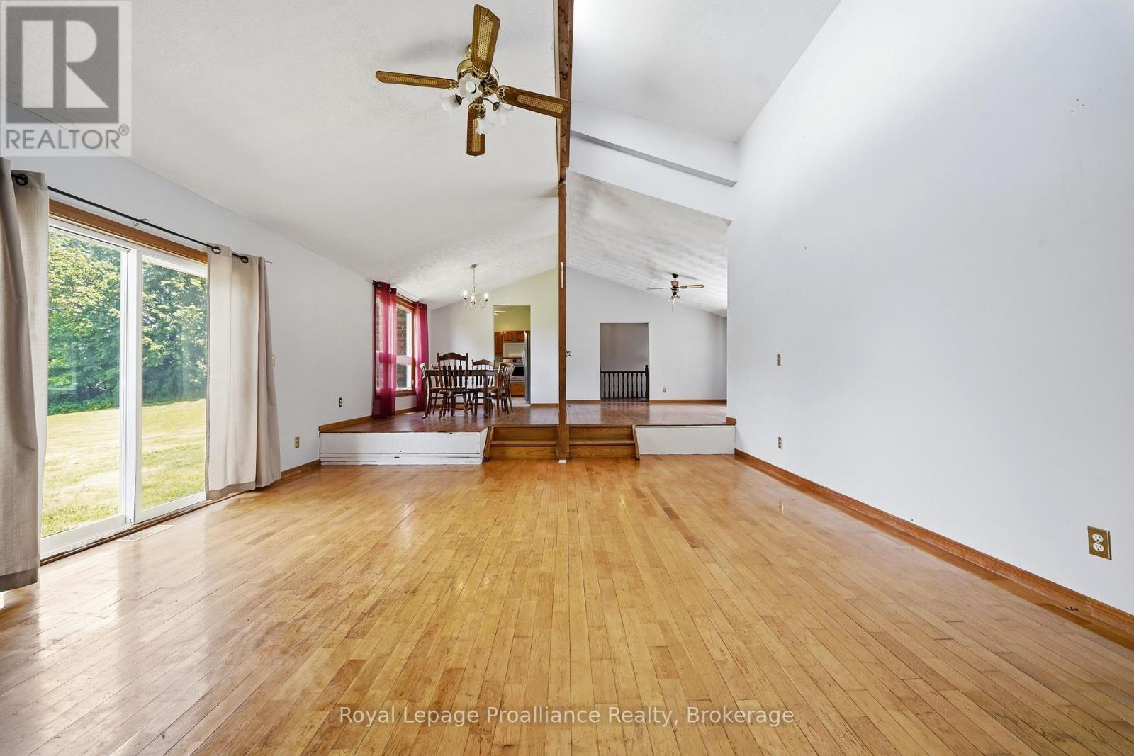 555 BETHEL ROAD - 19