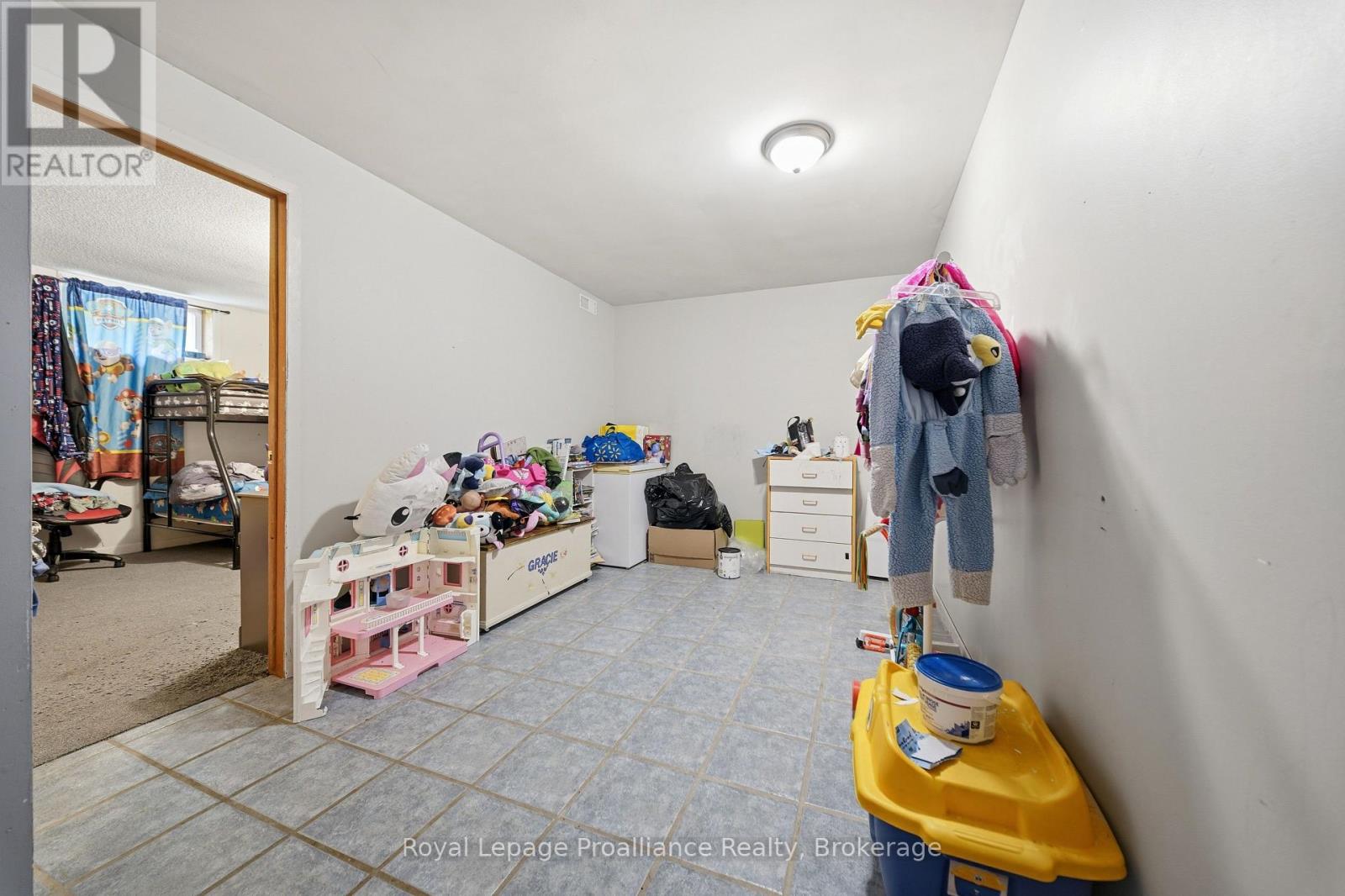 555 BETHEL ROAD - 35