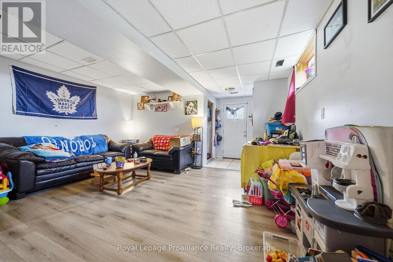 555 BETHEL ROAD - 36