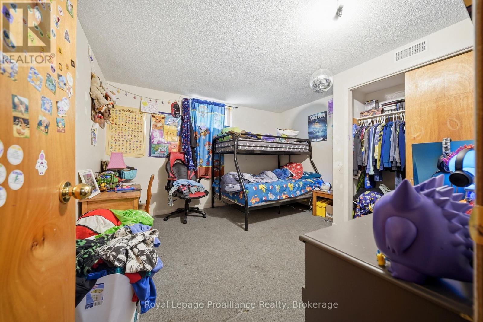 555 BETHEL ROAD - 39