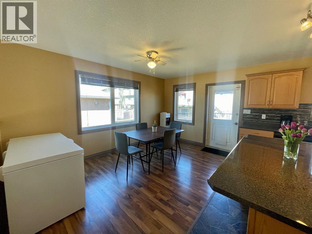 4108 16 Avenue - 11