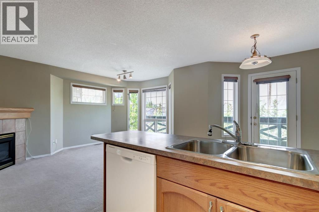 #3 823 Wilson Way - 12