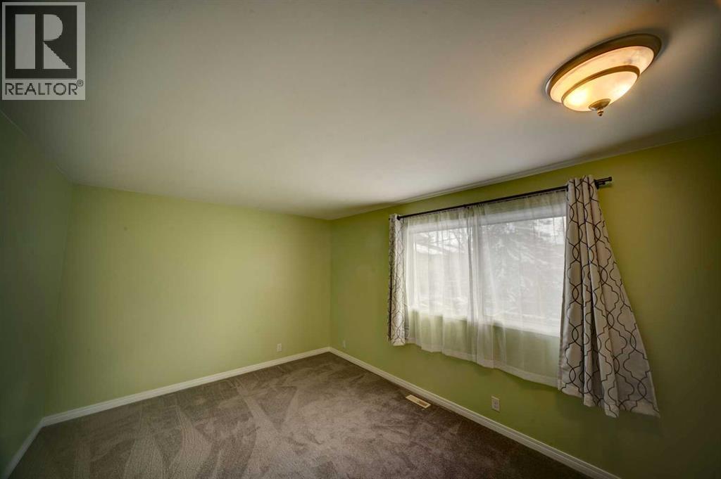 #30 380 Bermuda Drive NW - 15
