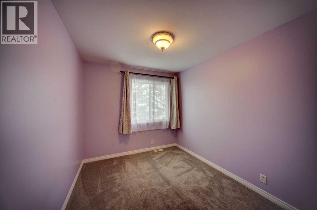 #30 380 Bermuda Drive NW - 18