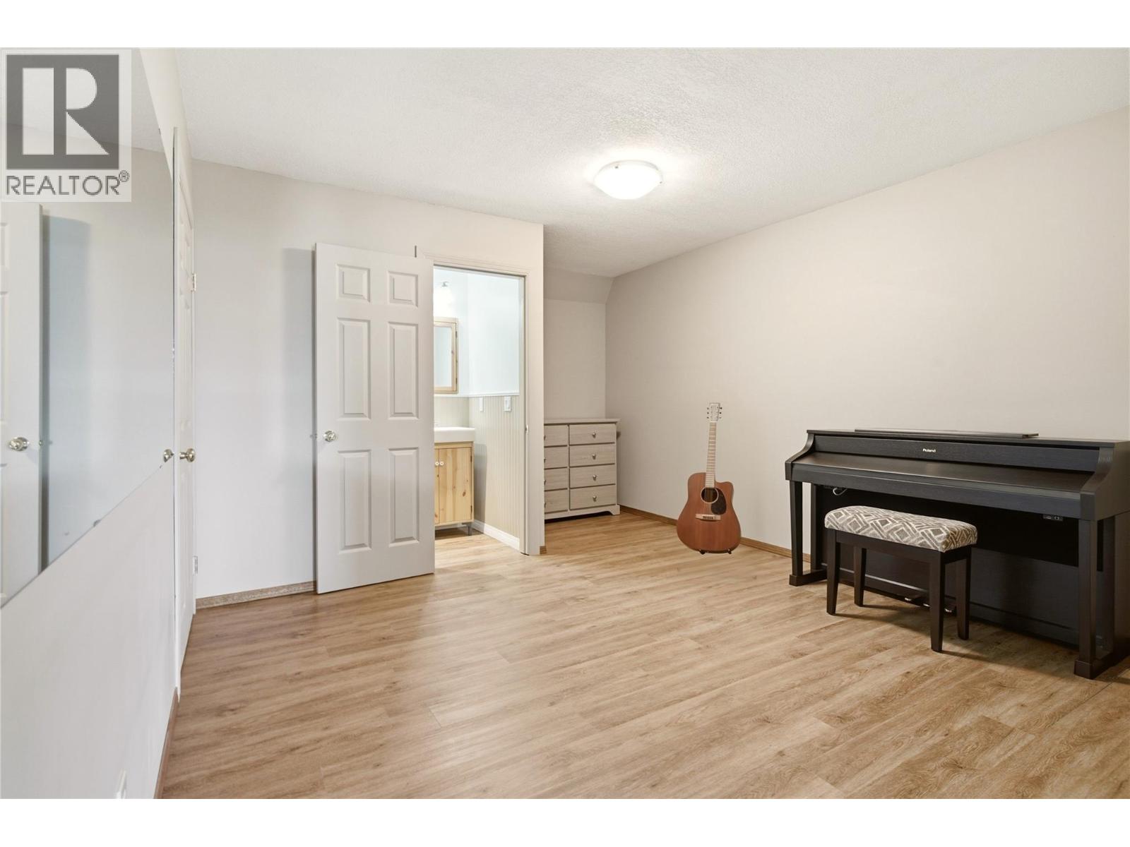 102 SANDNER Road - 50