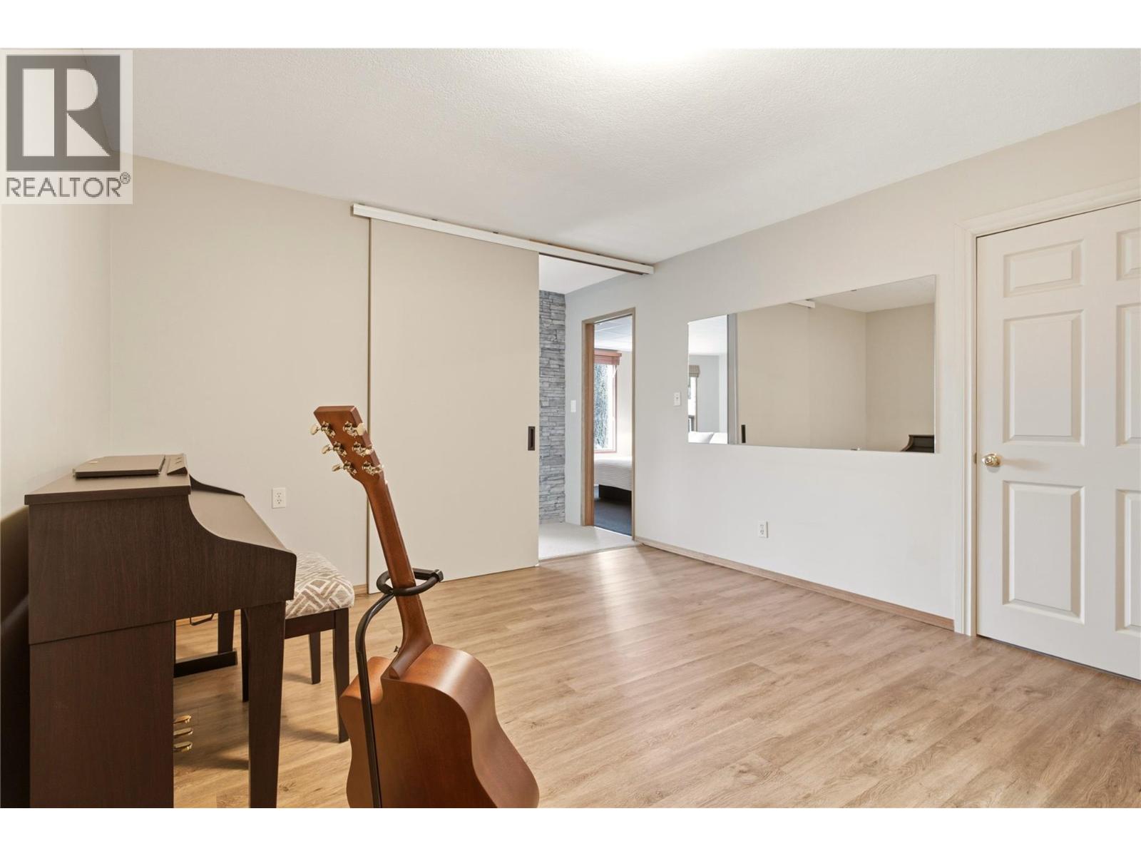 102 SANDNER Road - 51