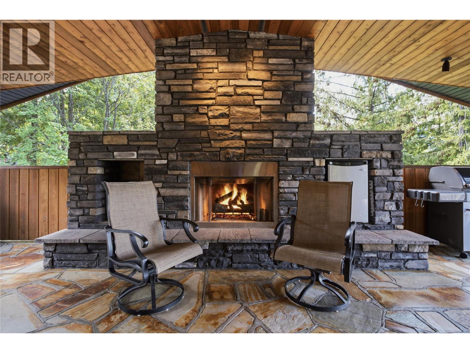 102 SANDNER Road - 21