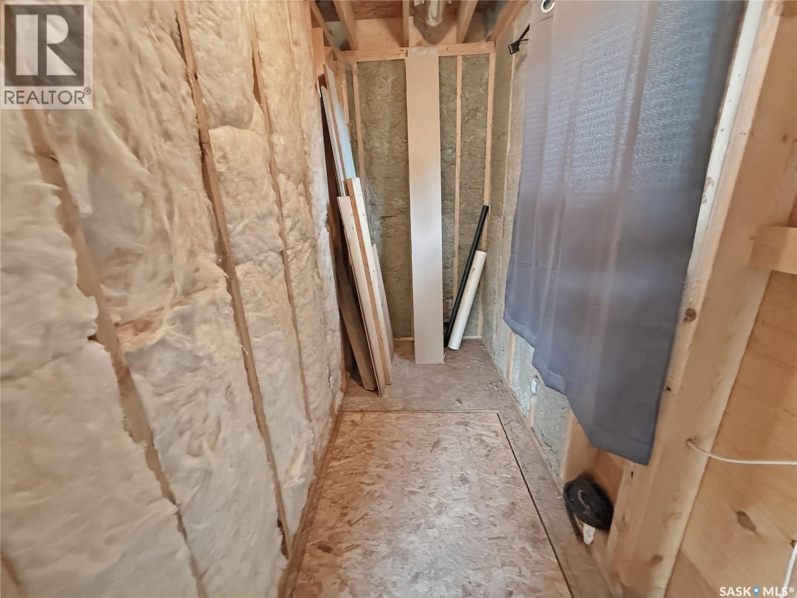 403 Smith CRESCENT - 9