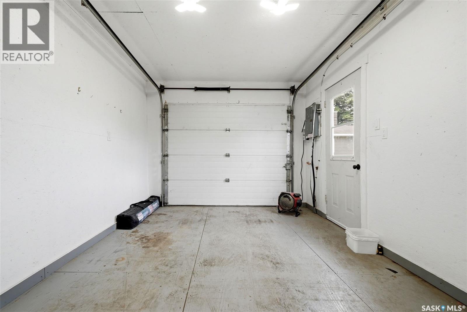 335 BETA STREET - 35