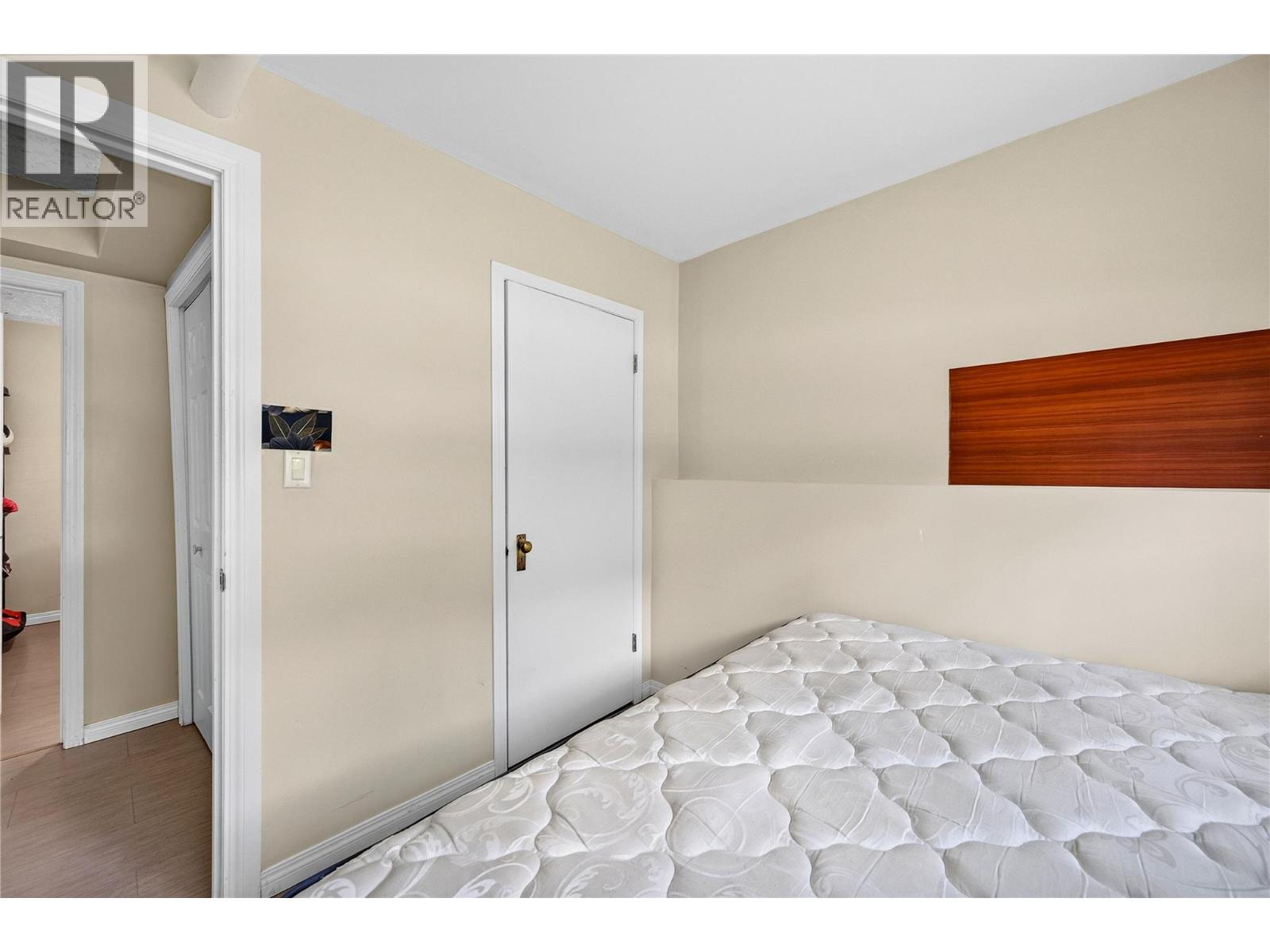 1252 Alexander Drive - 26