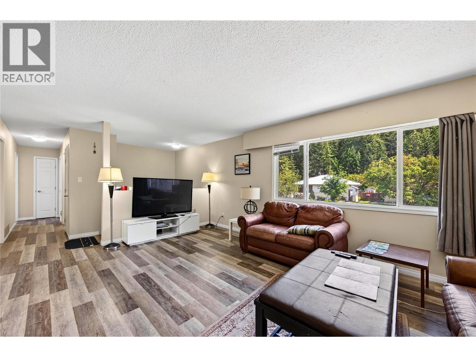 1252 Alexander Drive - 11