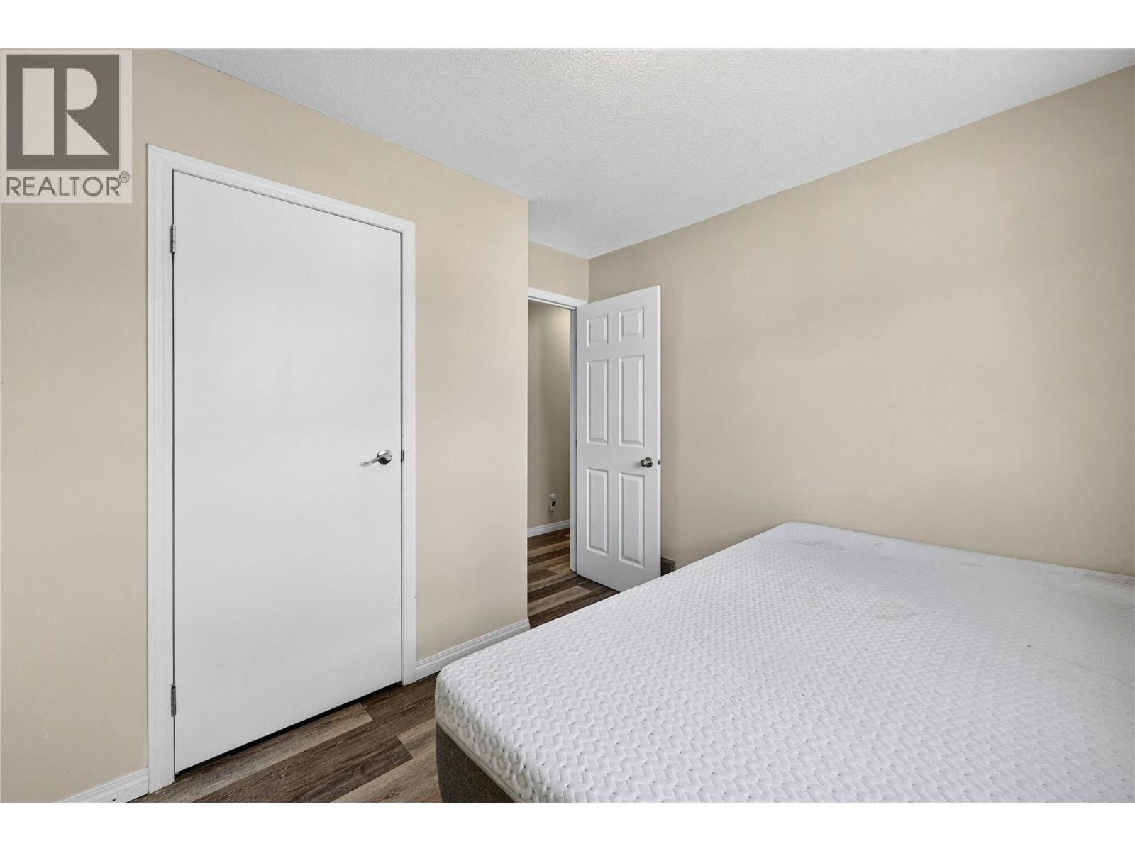 1252 Alexander Drive - 21