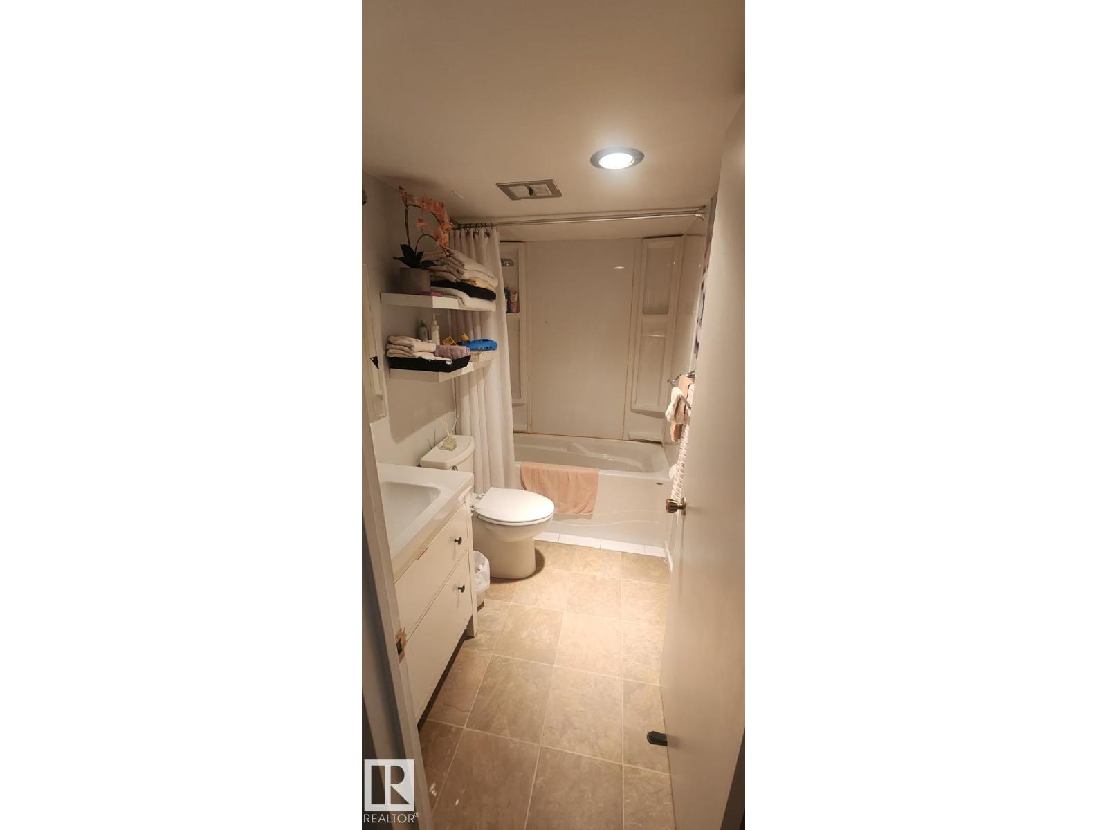 #407 9835 113 ST NW — photo 10