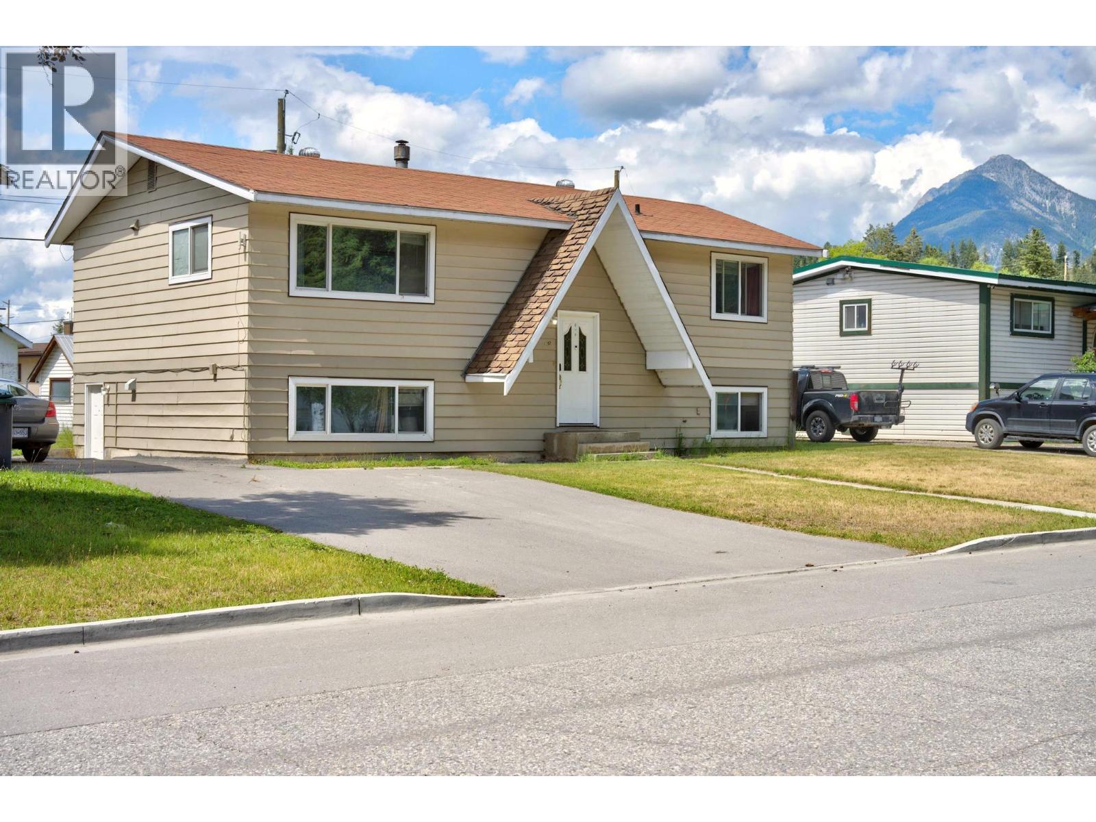 1252 Alexander Drive - 44