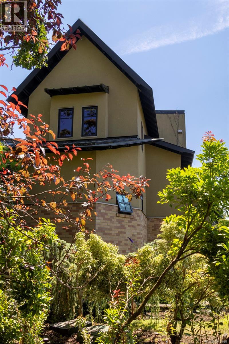1 849 Dunsmuir Rd, Esquimalt