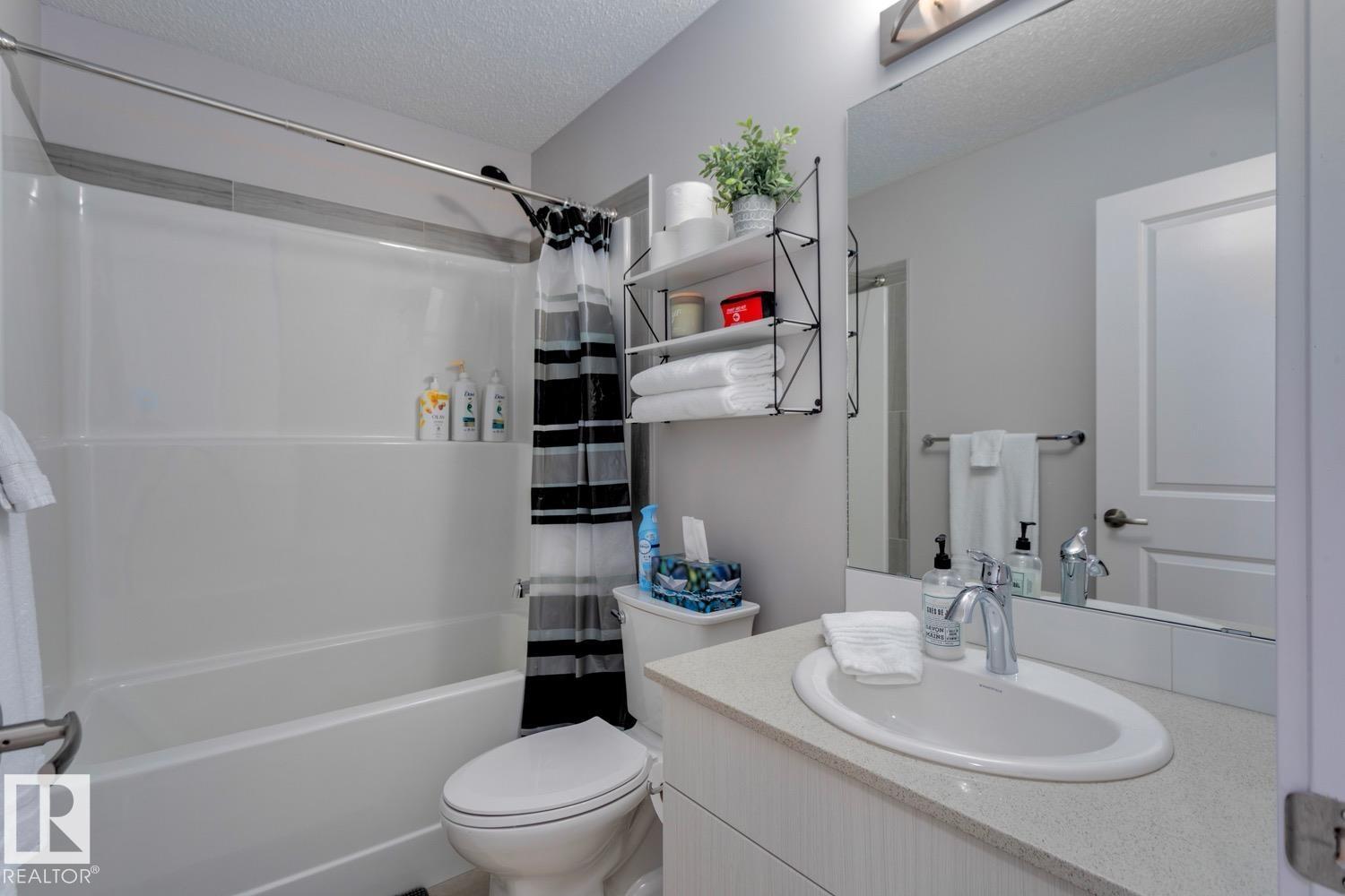 #72 1005 GRAYDON HILL BV SW SW - 19