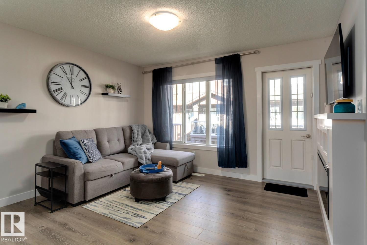 #72 1005 GRAYDON HILL BV SW SW - 3