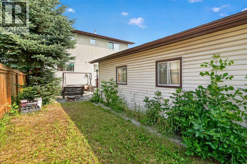247 Templewood Road NE - 40