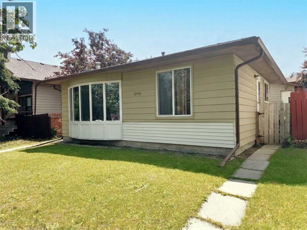 1095 Berkley Drive NW - 2