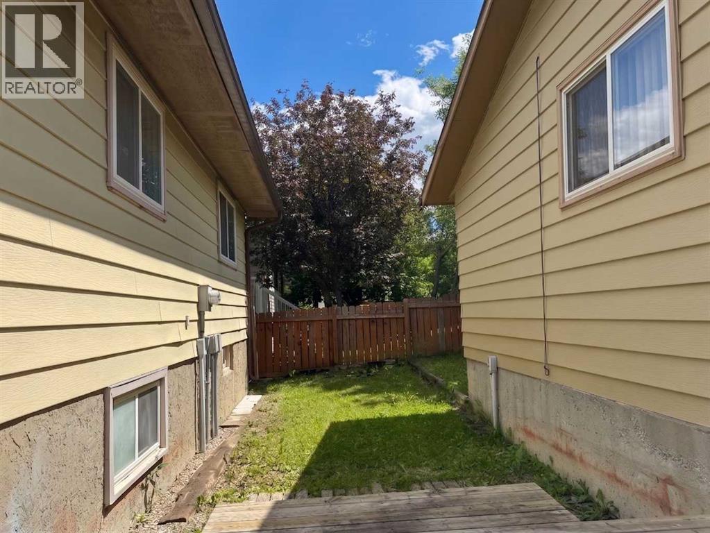 1095 Berkley Drive NW - 20