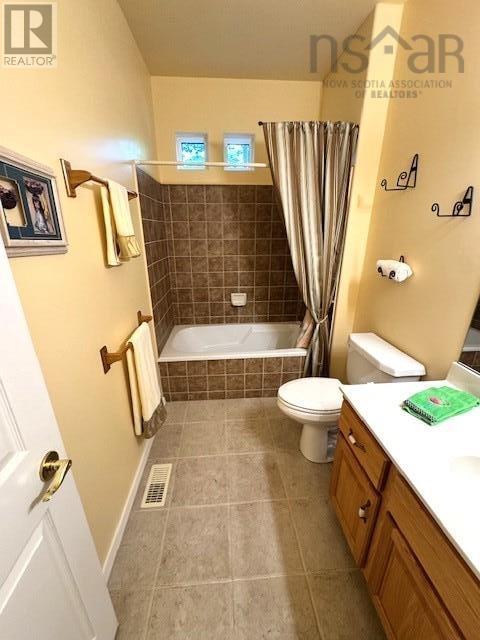 374 Brady Street - 26