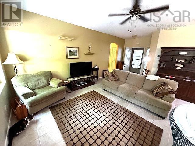 374 Brady Street - 11