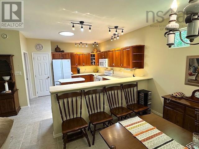 374 Brady Street - 7