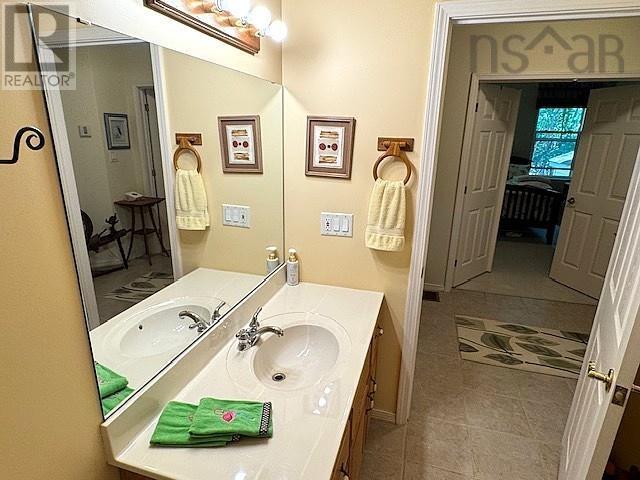 374 Brady Street - 17