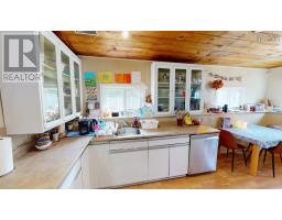 2554 Highway 7 Highway, East Preston, NS B2Z1G6 Photo 8