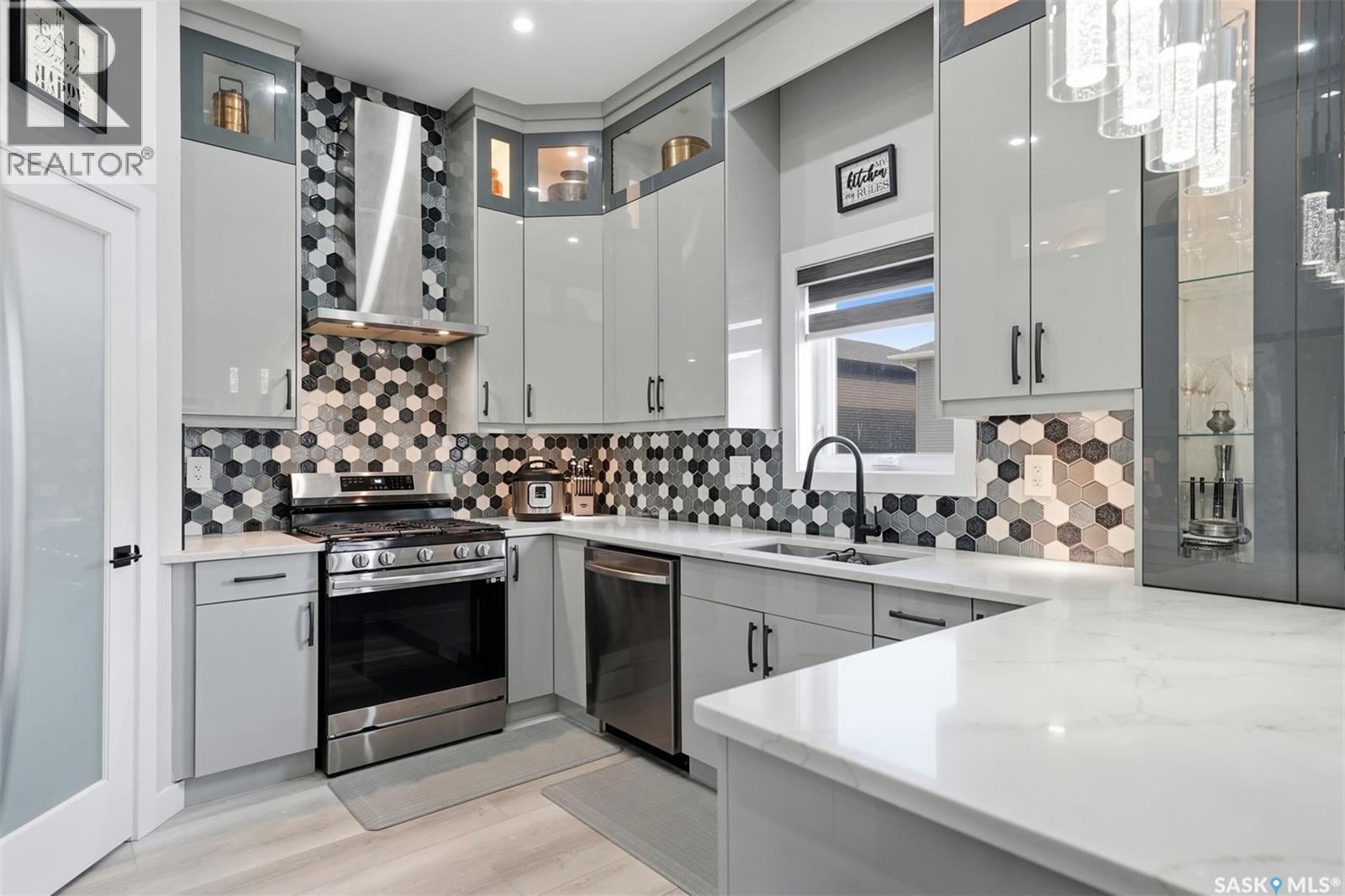 411 Schmeiser BEND - 13