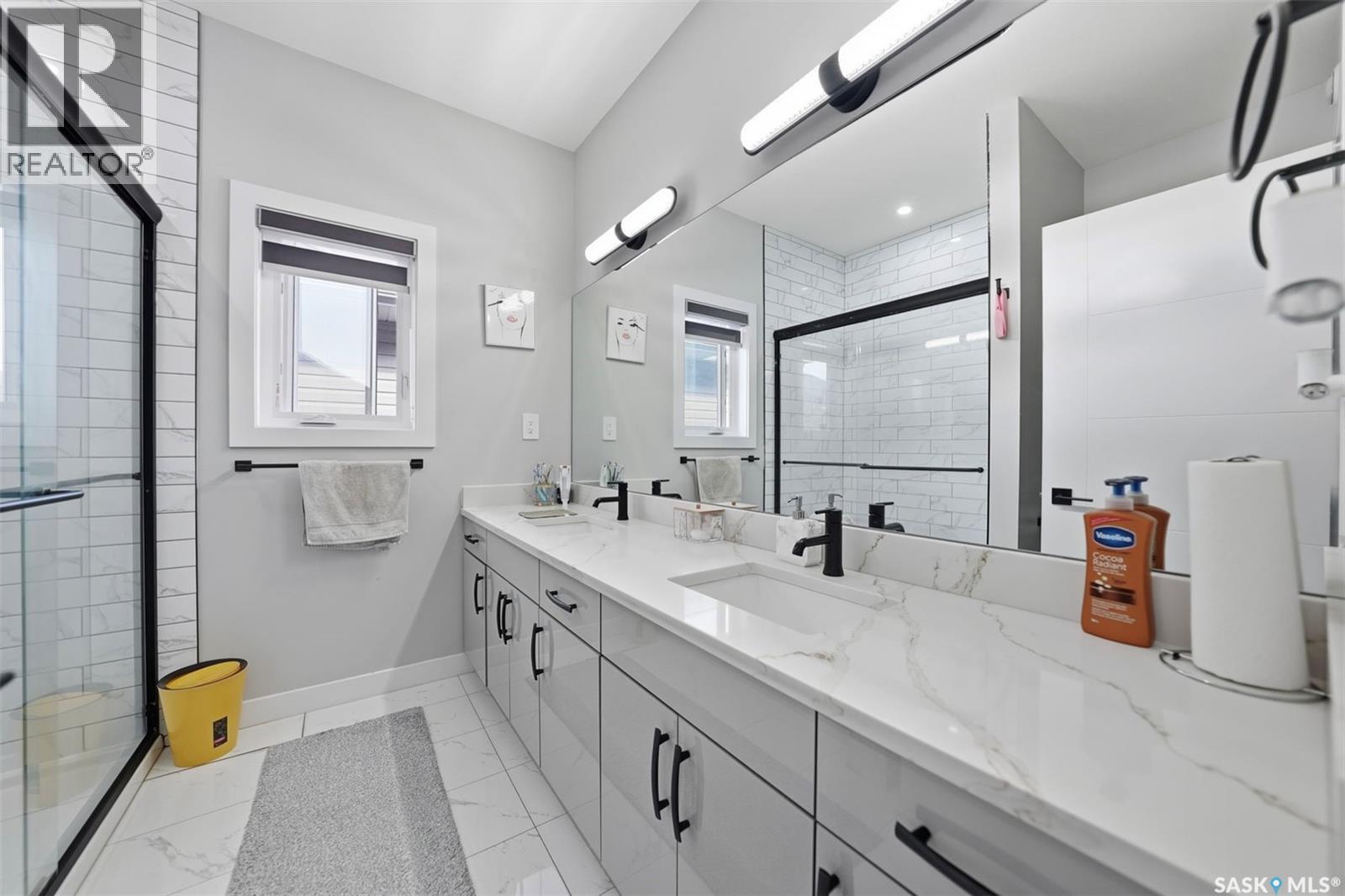 411 Schmeiser BEND - 18