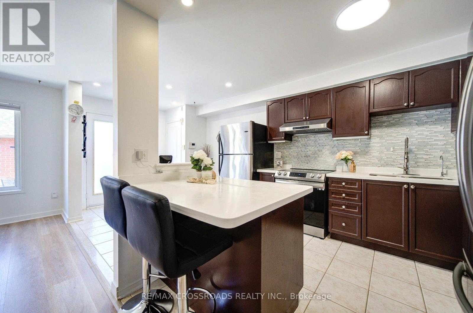 2278 BUR OAK AVENUE - 10