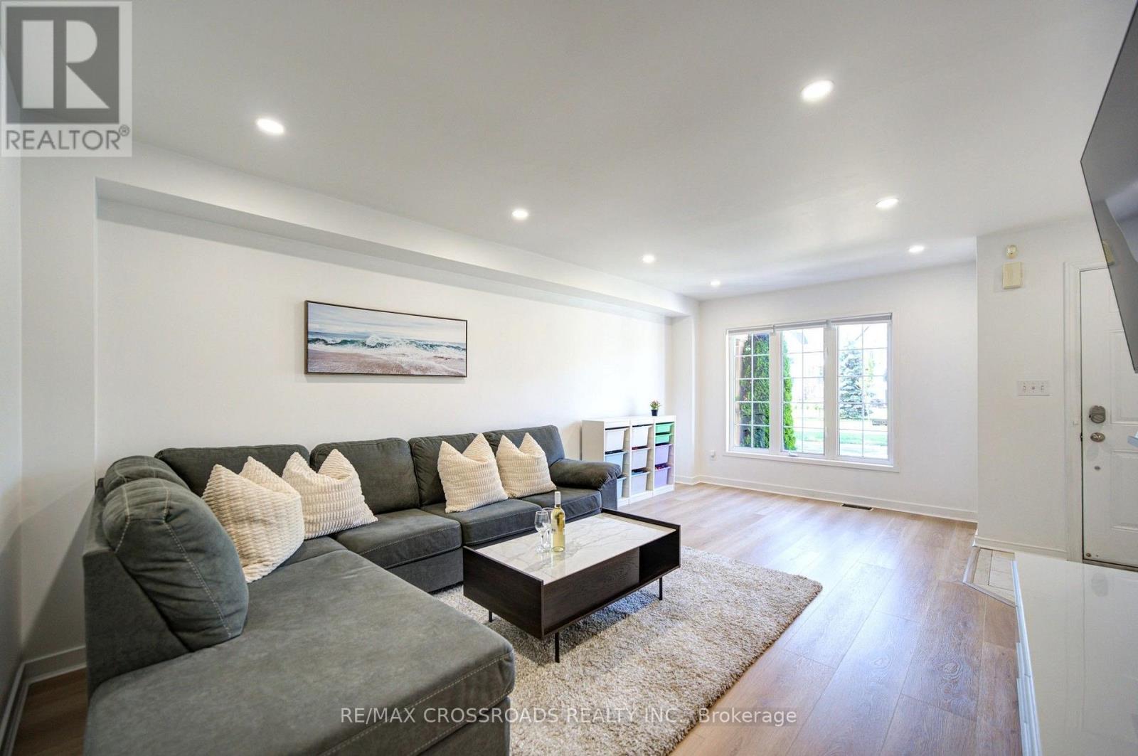 2278 BUR OAK AVENUE - 3