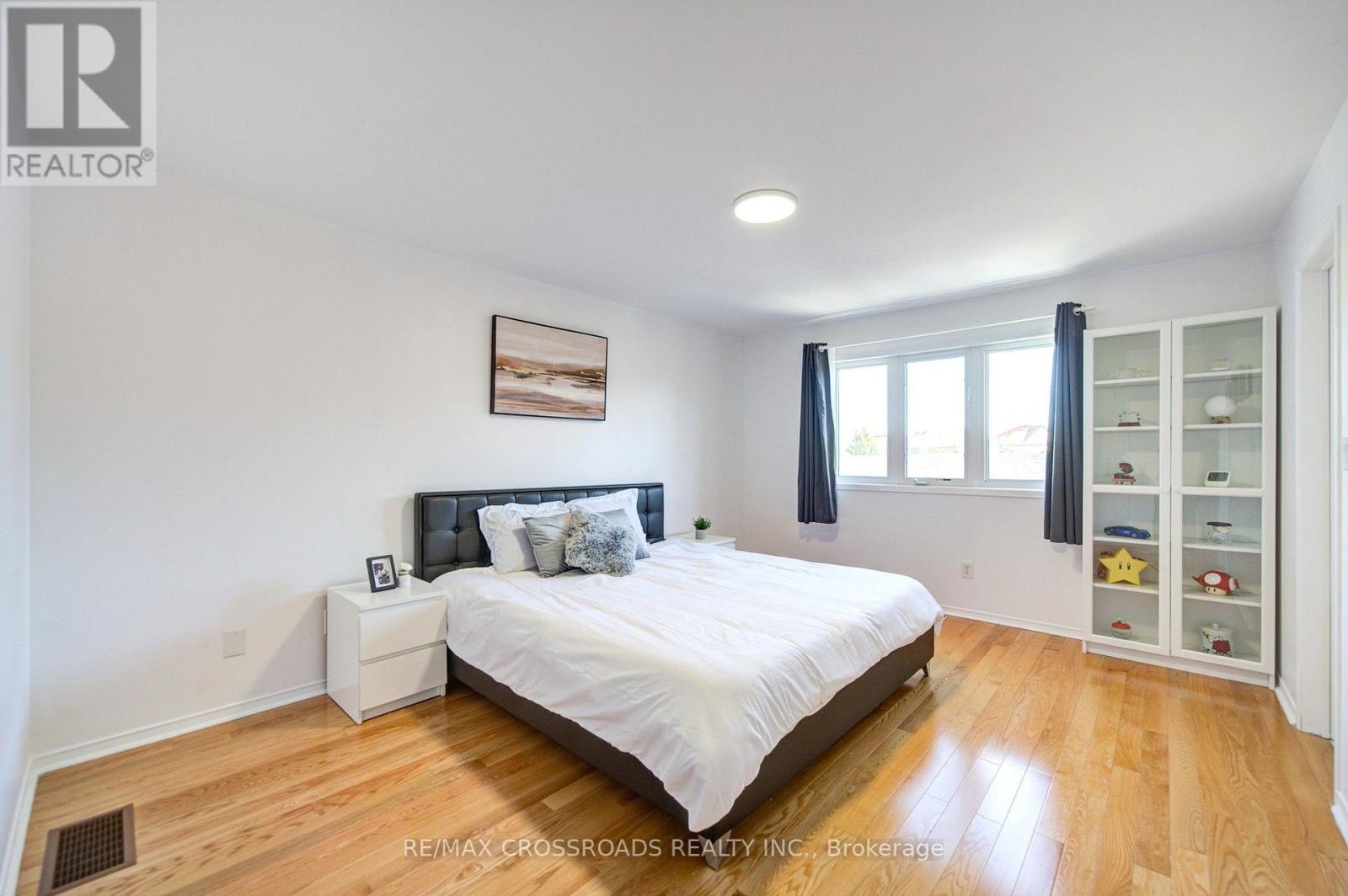 2278 BUR OAK AVENUE - 12