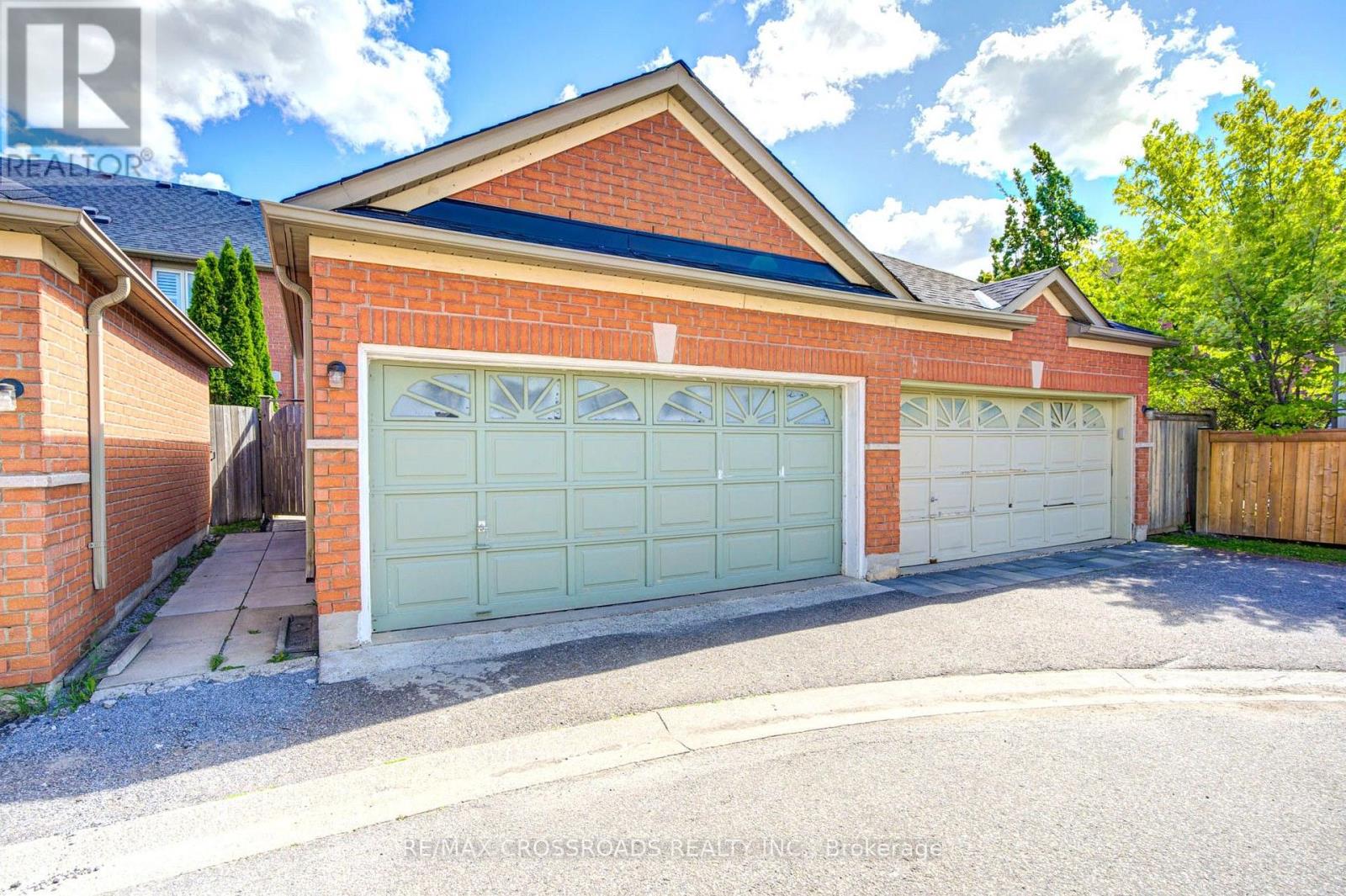 2278 BUR OAK AVENUE - 24