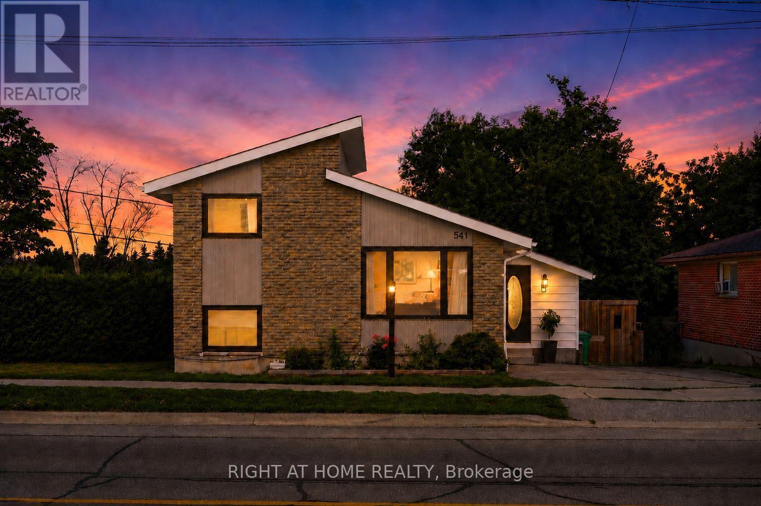541 RIVER ROAD S - 1