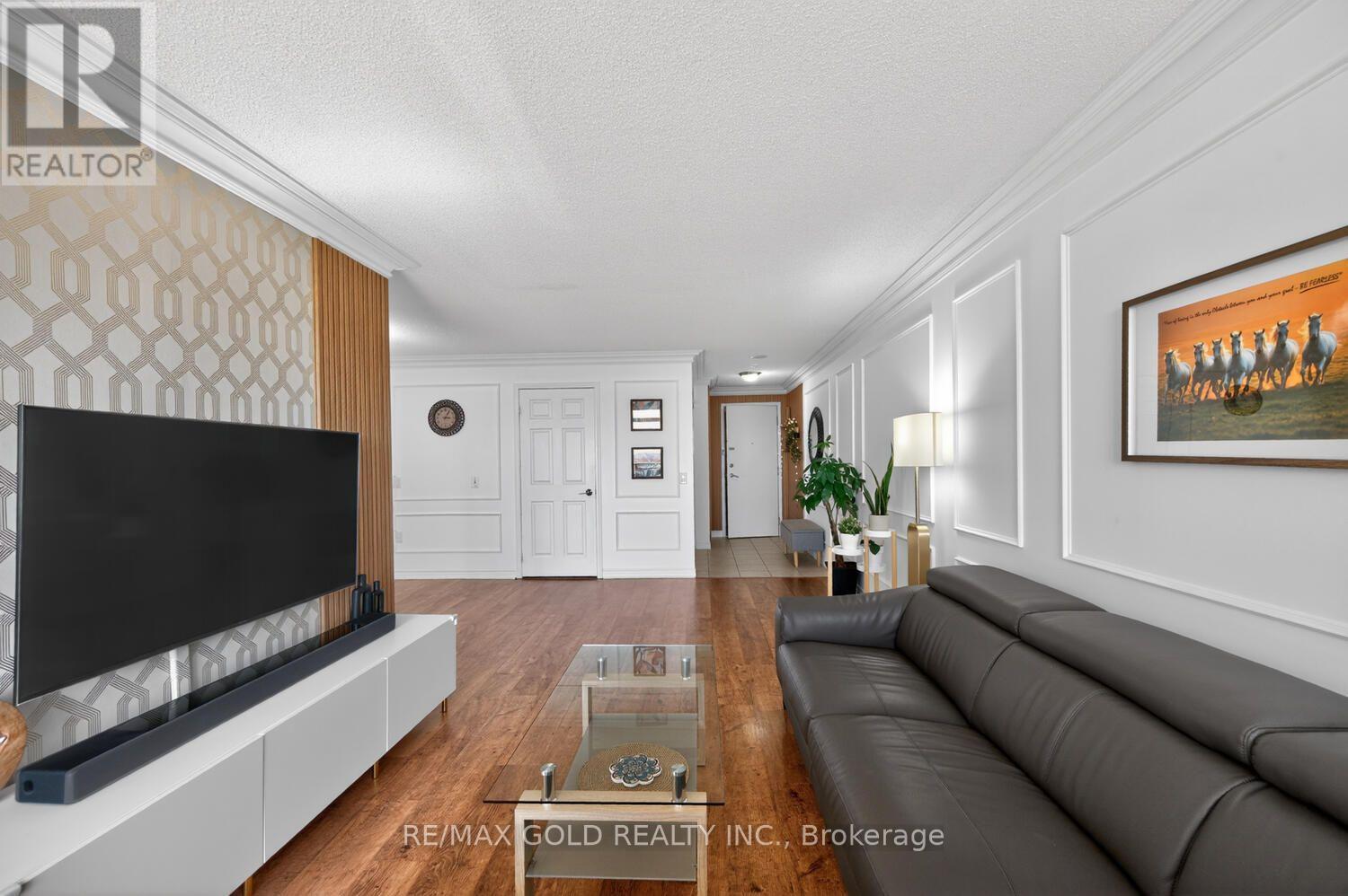 #1411 55 STRATHAVEN DRIVE - 14