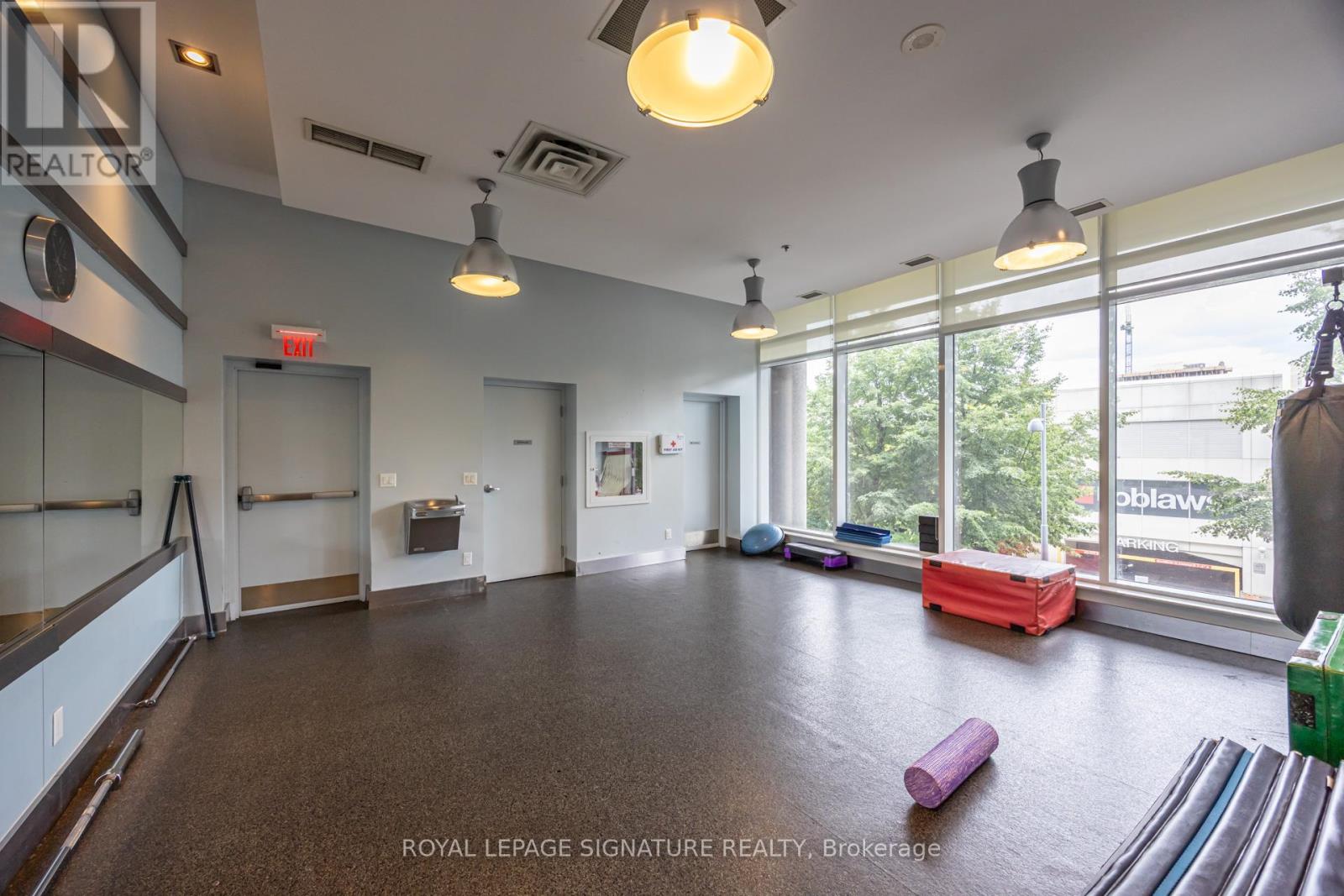 #1312 2885 BAYVIEW AVENUE - 38