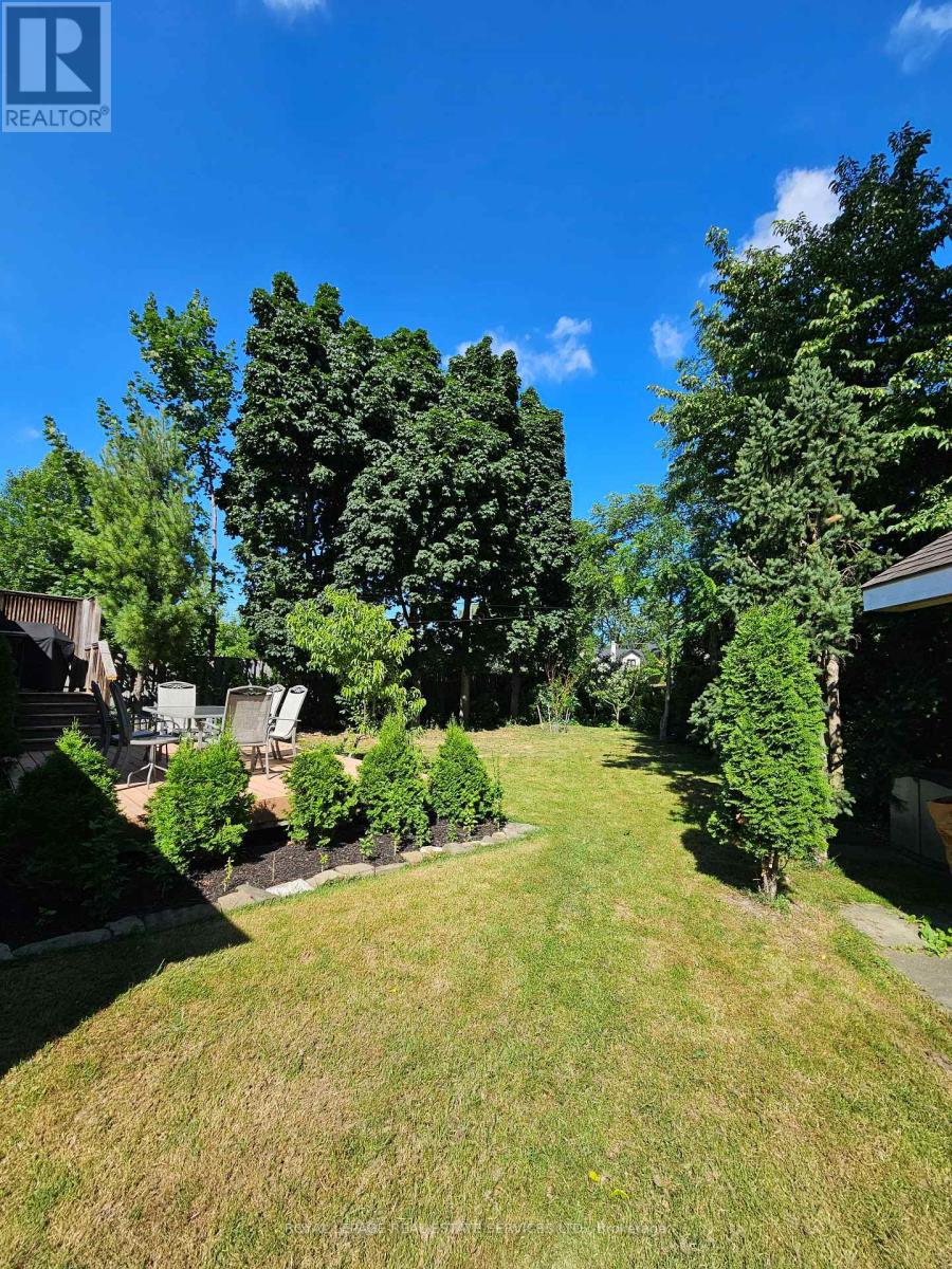 117 WESTROSE AVENUE - 33