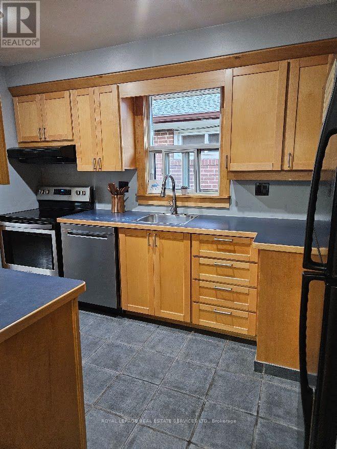 117 WESTROSE AVENUE - 10