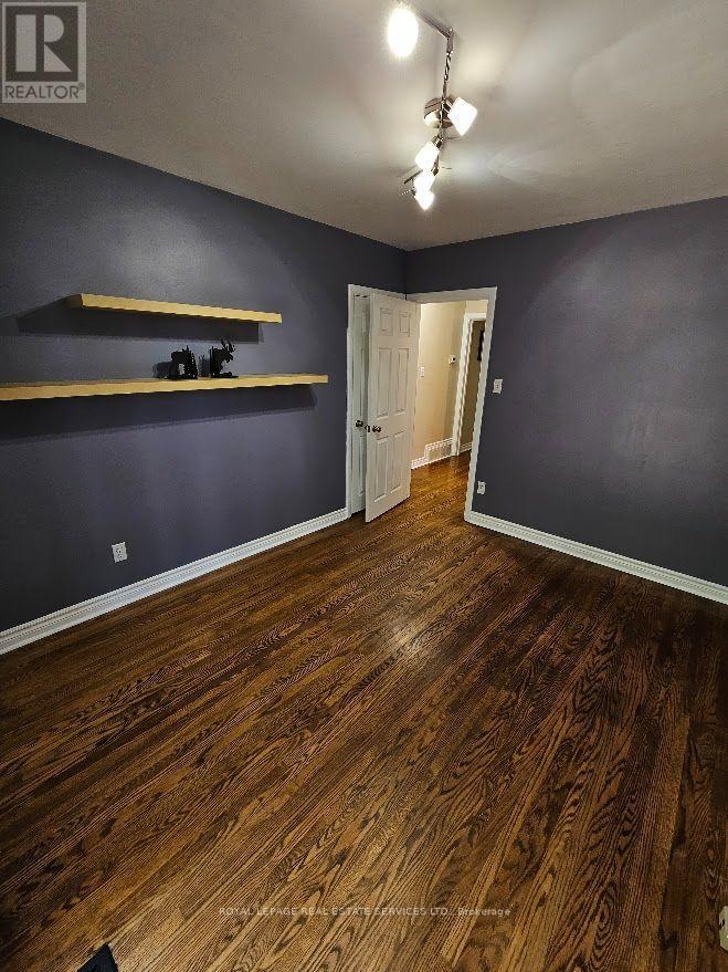 117 WESTROSE AVENUE - 21