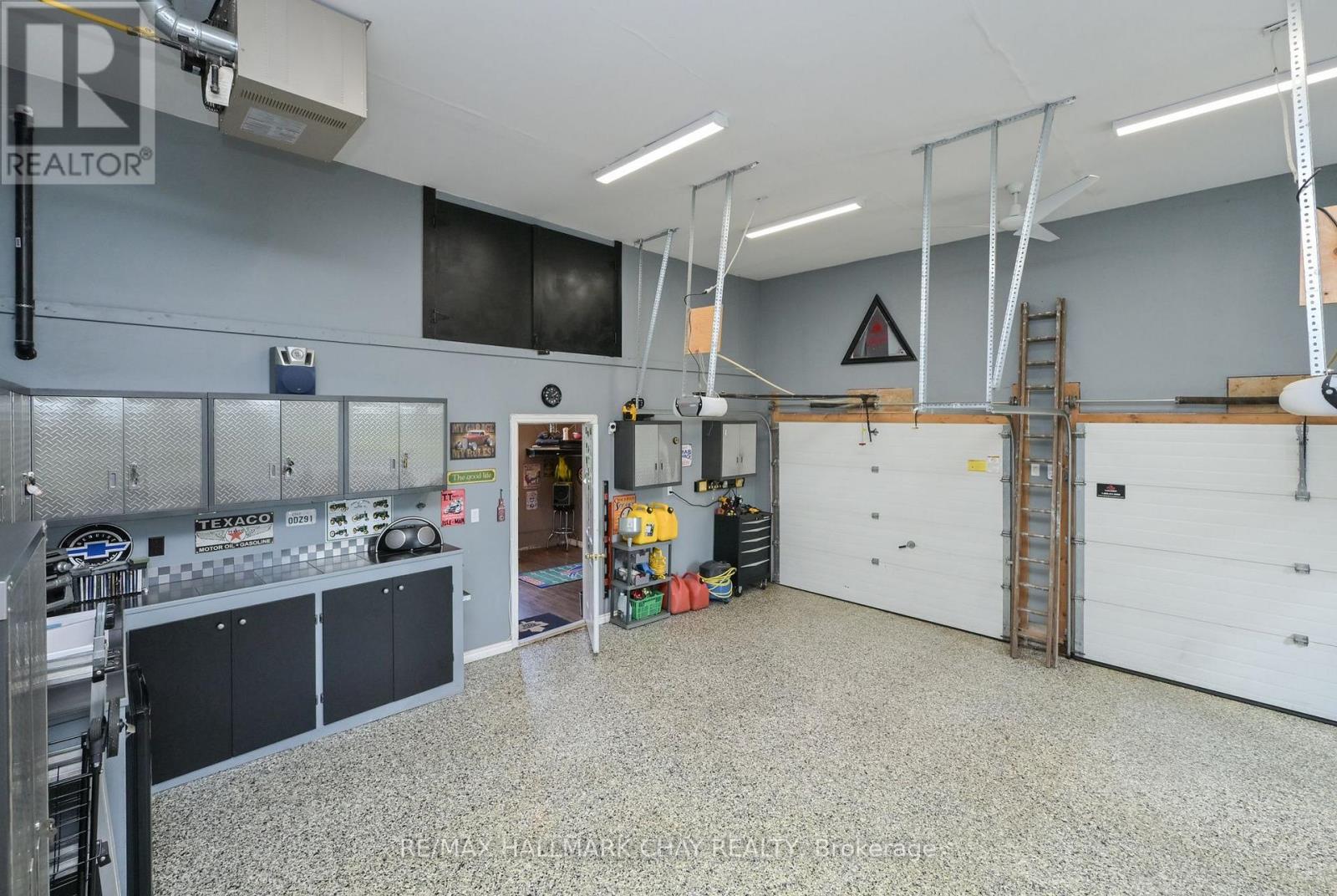 9 APPLE VALLEY LANE - Image 35