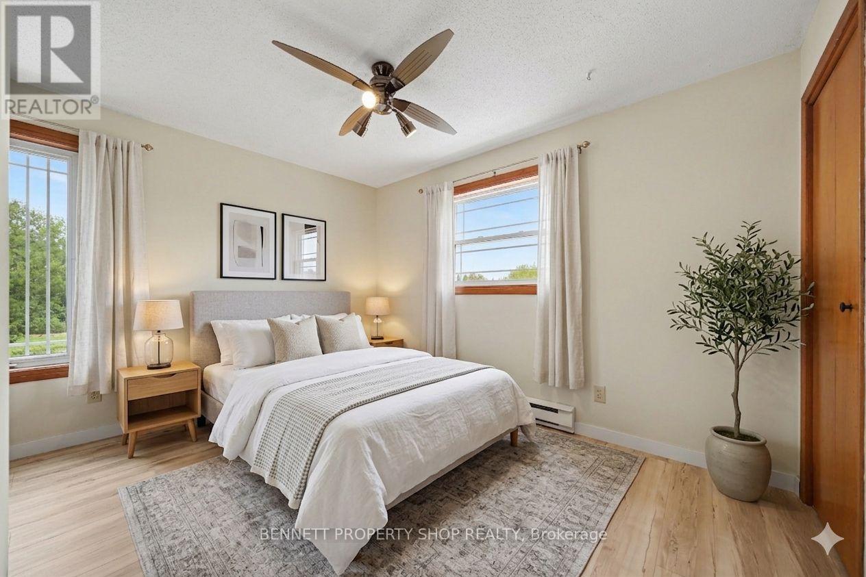 22 POOLE CREEK CRESCENT - 12