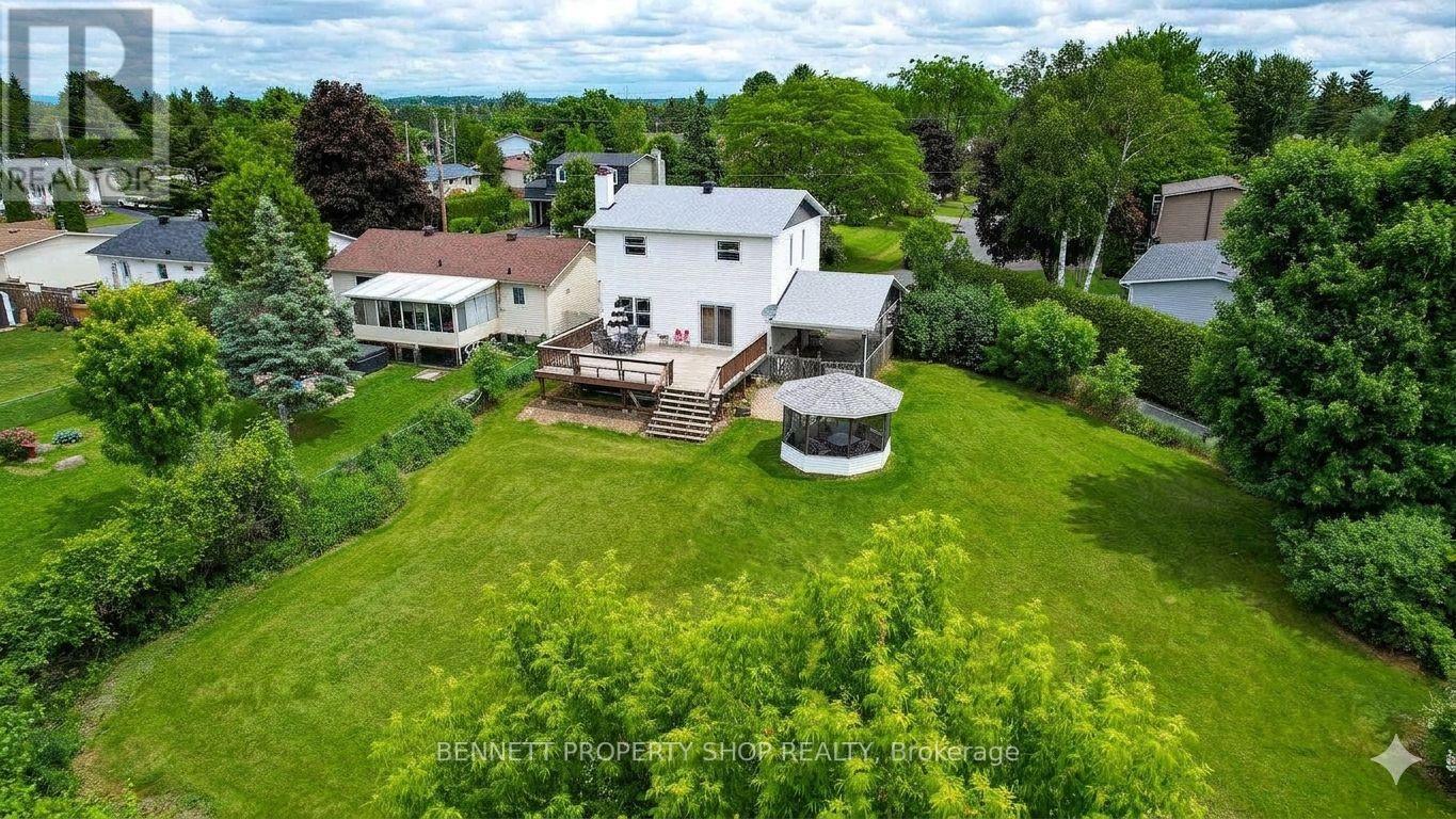 22 POOLE CREEK CRESCENT - 16