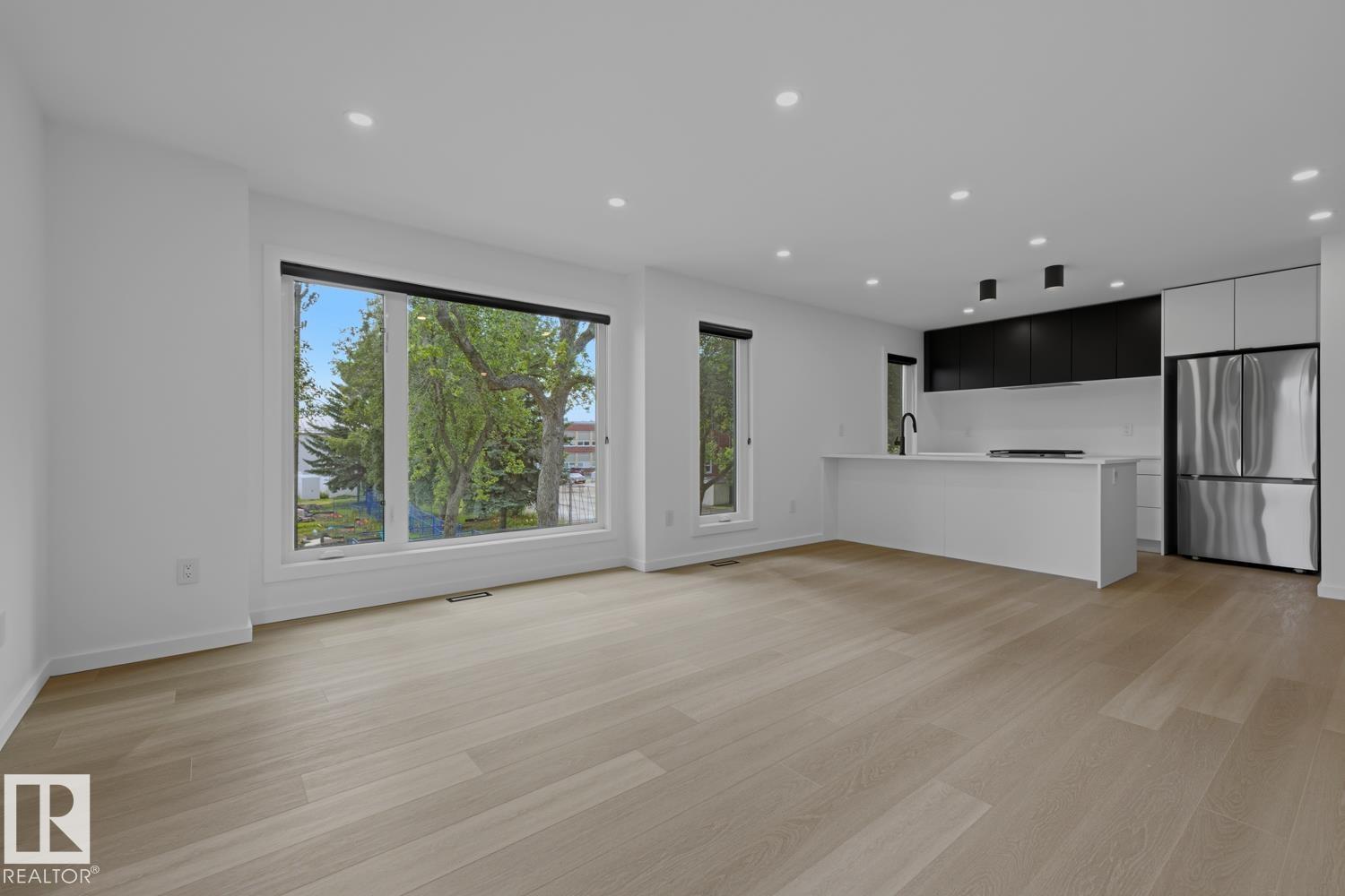 8903 94 ave NW NW - 12