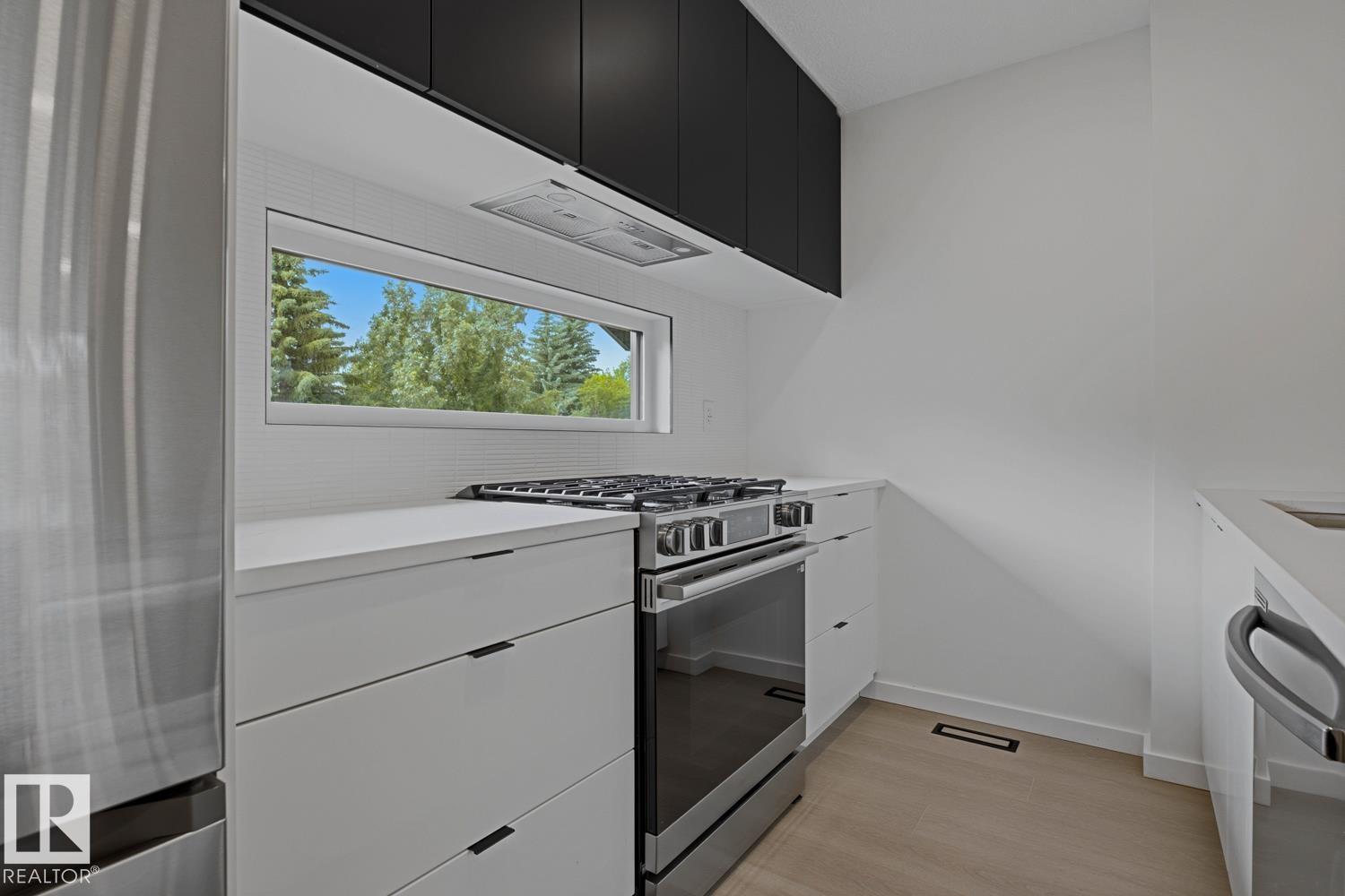 8903 94 ave NW NW - 25